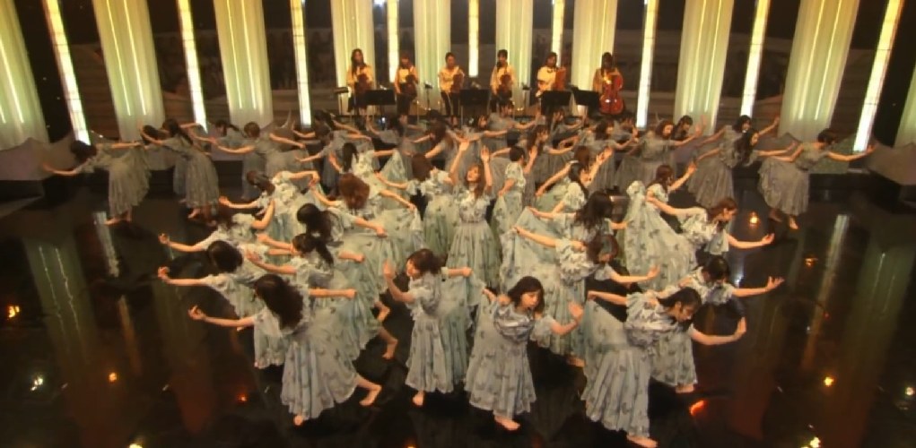乃木坂46衣装の坂道-20th「シンクロニシティ」歌衣装