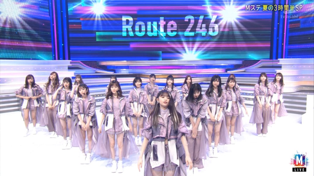 乃木坂46衣装の坂道「Route246」